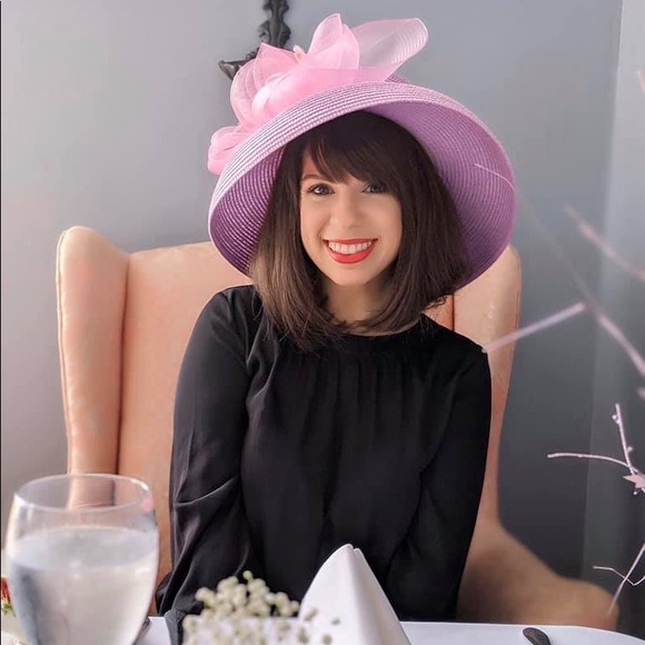 Meet your Posher, Ashley - Picture 2 of 3